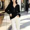 Camiseta de punto de manga larga para mujer, otoño, nueva, corte ajustado, cuello semibierto, prenda base