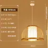 Sala de estar de villa, lustre com pé direito alto, escada de dois andares, apartamento tipo loft, sala de jantar com pé direito alto, escada estilo madeira, iluminação de arte em madeira