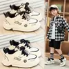 Tênis de Skate Baixo para Meninos e Meninas 2026 Outono Novo Estilo Coreano Fashionável Solado Macio Antiderrapante para Crianças Médias e Grandes Tênis de Skate Casual Esportivo