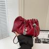 Bolso de Hombro Plegado de Nicho Exquisito y de Moda Transfronterizo para Mujer, Nuevo Bolso Cubo Versátil con Cadena Cruzado para Verano 2025