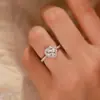 Anillo de Diamante Lleno de Amor, Exquisito Anillo Romántico en Forma de Corazón con Micro-Pavé de Circonita, Anillo Artificial de un Quilate, Anillo de Compromiso para Mujeres