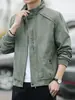 Chaqueta de trabajo de color liso con cuello de solapa para primavera y otoño para hombre, holgada, casual, versátil, moderna, simple y elegante, prenda exterior