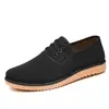 Atacado de fábrica sapatos de pano Velho Pequim masculinos meia-idade e idosos um pedal sola macia sapatos de pano fivela elástica sapatos masculinos para dirigir pai