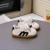 Zapatillas Blancas para Niños 2026 Nuevo Estilo Primavera y Otoño Zapatos Deportivos Versátiles de Moda para Niñas Zapatos para Caminar de Suela Suave para Niños