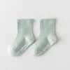 25 versión coreana de calcetines para bebé de primavera y otoño sin hueso de color liso, calcetines infantiles de tubo medio a rayas antideslizantes con puntos, calcetines sueltos para bebé para el suelo
