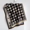 Xale de imitação de caxemira com borda vintage dupla face de flor de quatro folhas para mulheres, lenço curto com franjas, estilo old money, aquecedor de pescoço para o outono e inverno