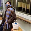 Bufanda para Mujer Otoño e Invierno Estilo Coreano Nuevo Estilo Europeo y Americano Engrosada de Moda Hilo Circular Cuadros Arcoíris Cálida para el Cuello Moda