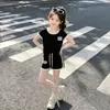 Conjunto de shorts de manga corta para niñas, nuevo estilo de verano, conjunto de dos piezas de algodón puro para niñas, conjunto deportivo de verano para niños medianos y grandes, camiseta moderna