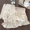 2026 Nuevo Verano Textura de Algodón Nube Dibujos Animados de Gama Alta Conjunto de Pantalones Cortos con Tirantes Ropa para el Hogar Que Se Puede Usar Afuera