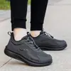 Nuevos zapatos ligeros y acolchados para caminar de talla grande para otoño e invierno, transfronterizos para comercio exterior en AliExpress, adecuados para hombres, mujeres y personas mayores, para caminar y deportes.