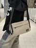 Nova bolsa de ombro grande capacidade para esportes e fitness, unissex, estilosa, simples, versátil, bolsa travesseiro para o dia a dia