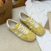 Otoño 2026 Nuevo Corbata de Lazo para el Trabajo Zapatos de Entrenamiento Alemanes Moda Femenina Versátil Ligero Transpirable Aumentador de Altura Zapatos Deportivos Casuales