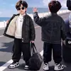 Jaqueta de Couro para Meninos Outono e Inverno Slim Fit Estilo Coreano Moda Infantil Bebê Pique Jaqueta de Couro com Forro de Lã Casual Versátil