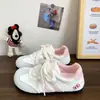 Sapatos Brancos Fofos Estilo Coreano para Meninas, Sapatilhas Versáteis com Solado Plano Tênis Casuais Estudantis Sapatos Chiques Novos 2025 Tênis