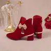 Zapatos de Boda Rojos Estilo Chino Nuevo Invierno 2025 para Mujer, Tacón Grueso, Cómodos para los Pies, Adecuados para Vestidos de Boda y Ropa Xiuhe, Botas de Boda Nupcial de Doble Propósito
