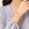 Collar de borlas largas, sencillo y combinable, con diseño transfronterizo europeo y americano, cadena de hueso de serpiente cuadrada de metal ajustable a la moda