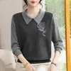 Camisa base de malha com lapela para mulheres, novo estilo outono 2026, top da moda com visual de duas peças para mães de meia-idade, suéter de alta qualidade