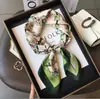 Pañuelo Cuadrado Pequeño de Óleo sobre Lienzo, Pañuelo de Seda para Mujer, Adecuado para Primavera, Otoño e Invierno, para Madres para Combinar con Camisas, Protección para el Cuello, Bufanda para el Cuello, Pañuelo de Gasa 70X70