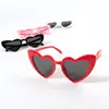Óculos de Sol Infantis Love Olho de Gato Triângulo Retrô Personalizados Europeus e Americanos Modernos Óculos de Sol de Celebridade da Internet Versátil Fofos