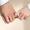 Marca Atemporal de los Años: Anillos Abiertos para Pareja, Minimalistas y de Alta Gama, Regalo de San Valentín, Suministro al por Mayor