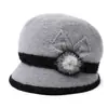 Sombrero de invierno para mujeres de mediana edad y ancianas, cálido con forro de terciopelo, gorro de lana tejido, protección contra el frío para señoras mayores, sombrero de algodón de ala ancha con pelo de conejo