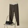 Calça Social Levemente Madura, Calça Social Casual de Corte Slim com Caimento Sofisticado, Calça Cropped com Pernas Afuniladas