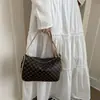 Bolso tipo almohada de nuevo estilo con estampado retro, simple y versátil, sensación de alta gama, textura casual, correa ancha personalizada para el hombro, bolso de axila
