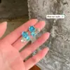 Aretes de Cubo de Azúcar de Cristal de Hielo Azul Sal Marina Super Flash para Mujer Aretes de Nicho de Lujo Ligero de Alta Calidad Aretes Únicos y Hermosos