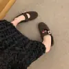 Sapatos femininos de inverno estilo Mary Jane com estampa de leopardo, forrados com fleece para aquecimento, estilo Birkenstock plano retrô