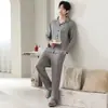 Em estoque 2026 novo conjunto de pijama outono e inverno masculino seda caxemira cardigã de manga comprida simples casual roupa de casa 25