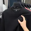 Sudadera de alta calidad para hombre con cuello redondo, nueva moda de otoño, camiseta versátil casual de algodón de manga larga, top básico para hombre