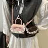 Bolso de Lazo Niche Fresco y Dulce Súper Popular para Mujer 2025 Nuevo Mini Cuadrado Pequeño de un Solo Hombro para Axila con Corazón Femenino
