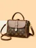 Bolsa de Mano Versátil de Alta Gama Estilo Nuevo Primavera 2026 Venta al por Mayor Bolso de Hombro Texturizado Bolso Casual para Mujer Bolso Cruzado para Mujer
