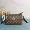Bolsas para Mujer 2026 Versátiles Cruzadas Bolsos de Mamá Fuente de Fábrica Bolsos de Gran Capacidad con Decoración de Letras Estilo Retro Europeo y Americano