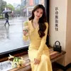 Vestido de Tricô com Lapela Feminino Outono Inverno Estilo Coreano Atmosfera Francesa Leve Temperamento Maduro Saia Longa Acima do Joelho