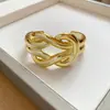 Pulseira Aberta Geométrica Plissada Brilhante de Acrílico Moda Exagerada Europeia e Americana Pulseira Versátil Joia de Luxo Leve de Alta Qualidade