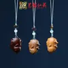 Yiming Xianyuan Madera Maciza Tallada Cadena para Teléfono Móvil Sándalo Colgante Colección de Cientos de Colgantes Llavero para Teléfono Móvil