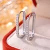 Brincos ear cuffs em U de fileira única totalmente cravejados em diamantes, brincos simples de zircônia microincrustada, versáteis e sofisticados para o dia a dia