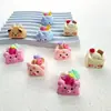 Simulación Estéreo Comida y Juego Pastel Cerdo Oso Resina Accesorios DIY Funda de Teléfono Pasador Llavero de Refrigerador