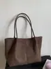 Nueva Bolsa de Hombro Grande de Gamuza para Viajes Otoño/Invierno 2025 Estilo Coreano Simple Ins Bolso de Hombro Versátil para Mujer
