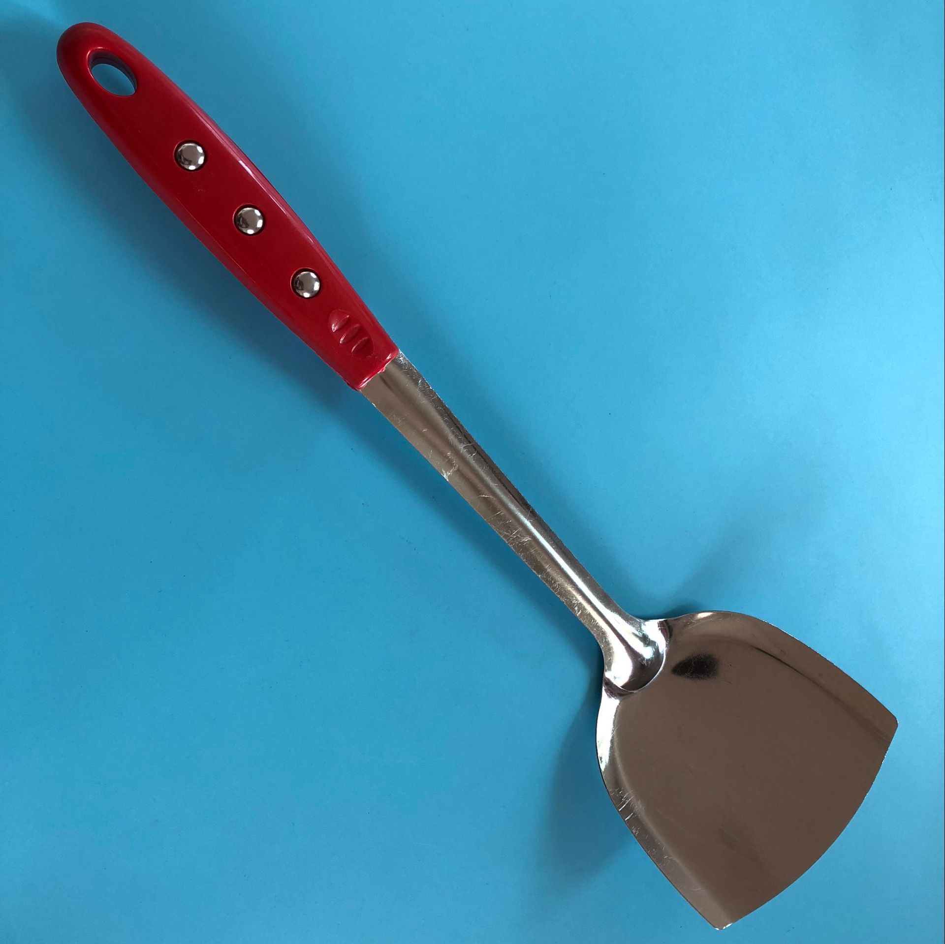 CFE090E91940E5640FA9C6F6AD12B8