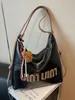 Bolsa Tote Transfronteiriça para Mulheres, Grande Capacidade, Nova Bolsa Transversal com Corrente para Ombro de Nicho Outono e Inverno 2026, Mochila Multifuncional