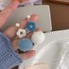 2023 nuevos pendientes azules suaves de otoño e invierno con bolas de pelo de flores flocadas, pendientes largos para mujer ins