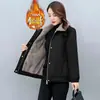 Casaco feminino de algodão, com forro de fleece, espesso, com zíper e botões, tamanho plus size para inverno, gola fofa, versátil e moderno, estilo transfronteiriço