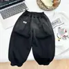 Calça Grossa com Veludo para Meninos 2024 Nova Peça Única de Veludo Infantil Solta Gradiente Calça Esportiva Roupa de Inverno para Crianças Pequenas