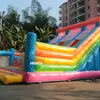 Castillo inflable grande para jugar para niños en interiores