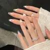 Puntas de Uñas de Lujo Cortas Color Vino Tinto con Pedrería, Pegatinas de Uñas Versátiles Listas para Usar que Realzan el Cutis, Diseño Personalizado de Alta Gama