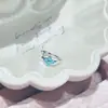 Pendientes de broche de trébol de cuatro hojas con circonitas de colores con elegancia clásica, diseño versátil de lujo ligero y pendientes de botón con cierre de presión