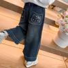 Nuevos Jeans de Otoño con Bordado de Gato para Niños 2026 Estilo Coreano Pantalones Rectos Elegantes para Niñas Ropa Infantil de Comercio Exterior al por Mayor