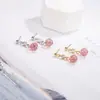 Brincos com Design de Nicho, Brincos de Cristal Morango de Zircônia de Alta Qualidade, Brincos de Flor de Pessegueiro para Mulheres, Novo Estilo 2022
